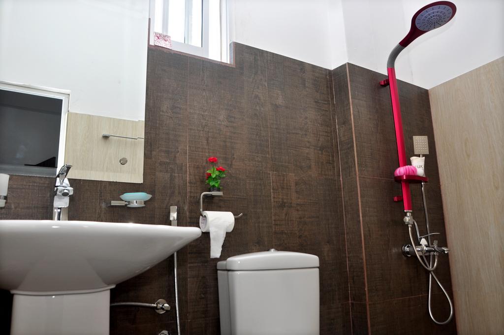 Petit Guest House Негомбо Екстер'єр фото